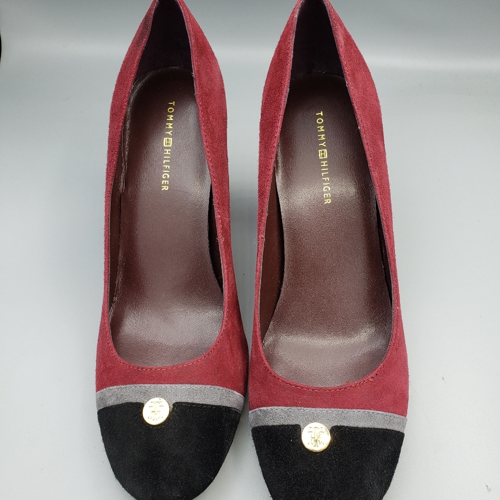 Tommy Hilfiger Colorblock Suede Chunky Heel Pump